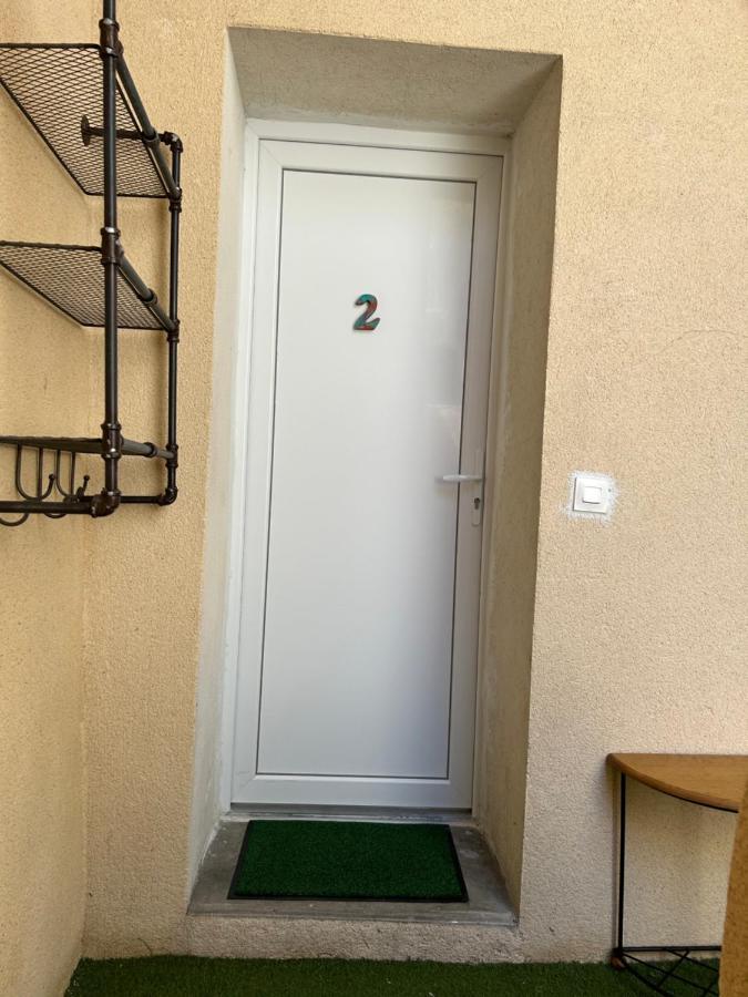 Appartement T2 Au Coeur De Isle Sur Sorgues LʼIsle-sur-la-Sorgue